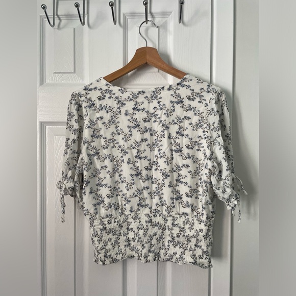 Abercrombie & Fitch Floral Blouse - Picture 2 of 4